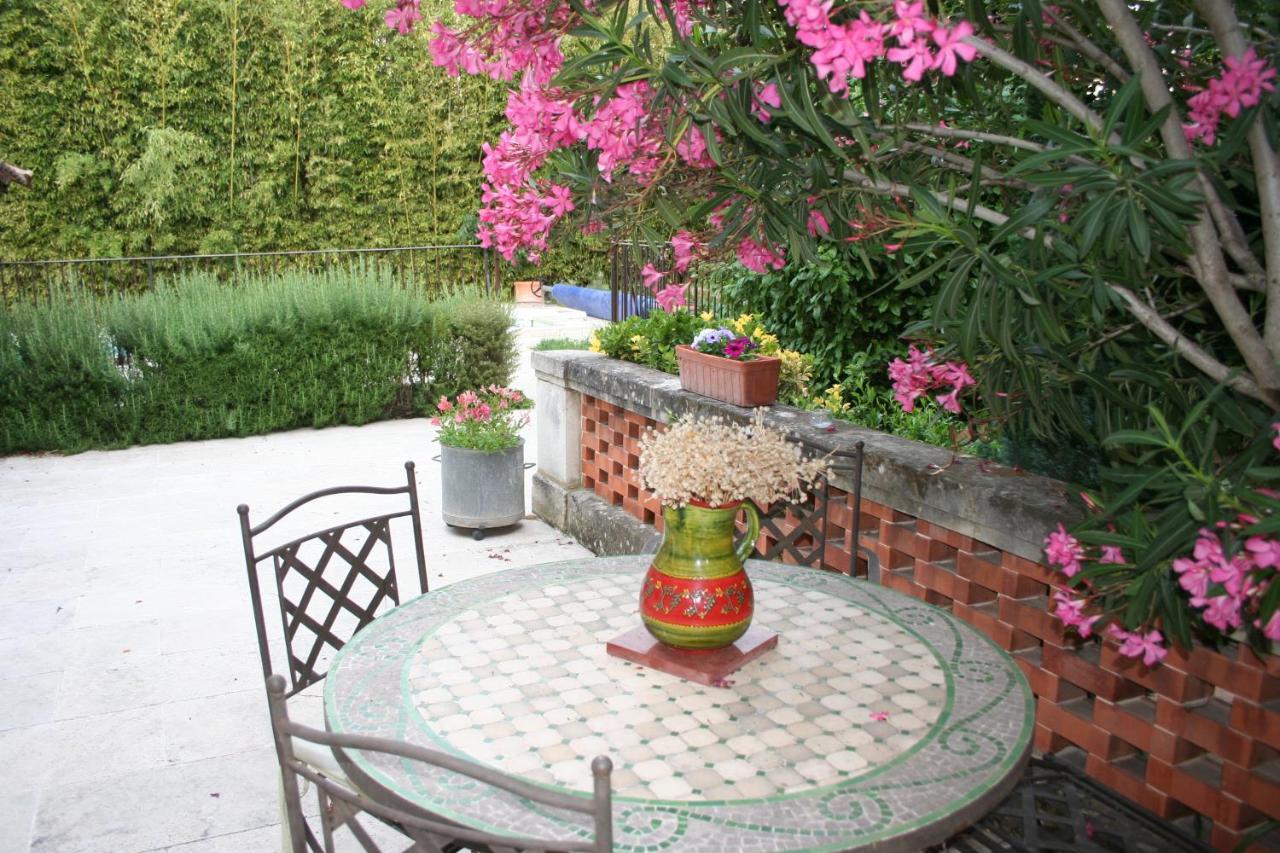 Le Petit Palais Maisonnette Apart otel Avinyon Dış mekan fotoğraf